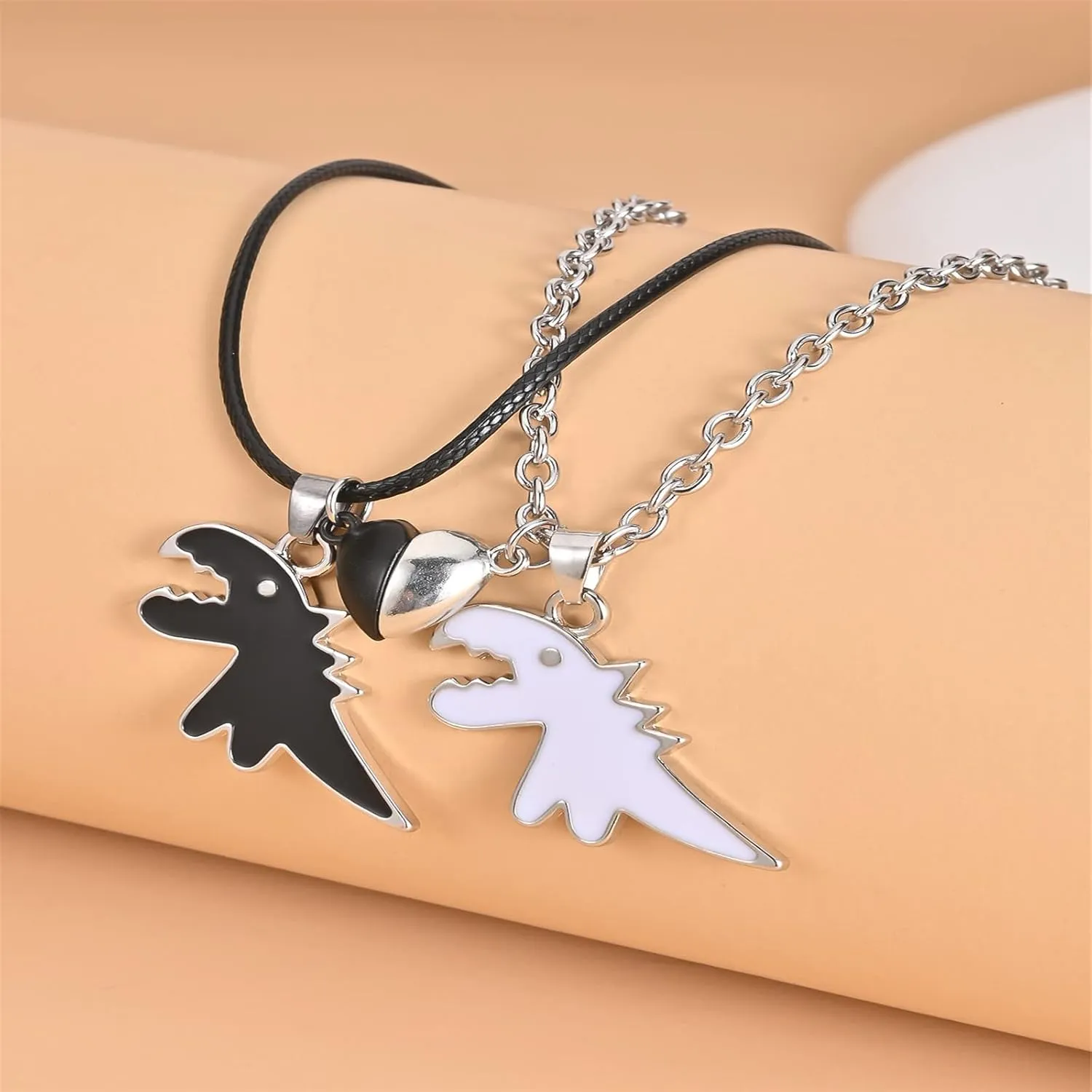COLORFUL BLING 2/4Pcs Set Love Heart Couple Dinosaur Rope Chain Necklace Bracelet Matching Pendant Adjustable for Women Men Jewelry Gifts Valentine??s Day Friendship Best Friend