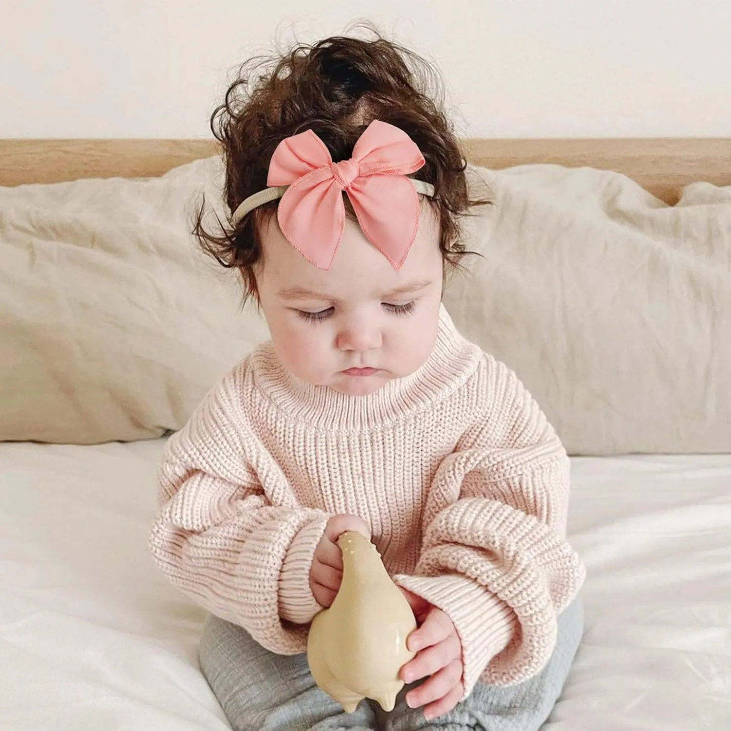 Niceye Baby Girl Bows and Headbands, Stretchy Nylon Hairbands Hair Bows for Newborns, Infants, Toddlers - Handmade Baby Hair Accessories for Girls